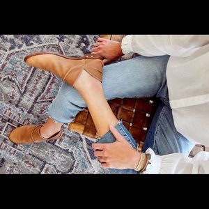 Beek Puffin shoe size 8 in saddle